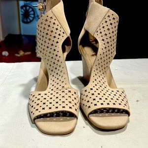 Women shoes